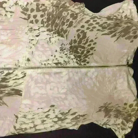 Jennifer Lopez blouse zip up back size large - Picture 3 of 5